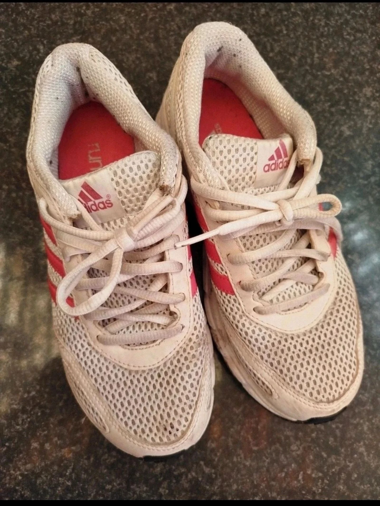 Ténis Adidas tamanho 37⅓ (UK 4.5 / US 6)